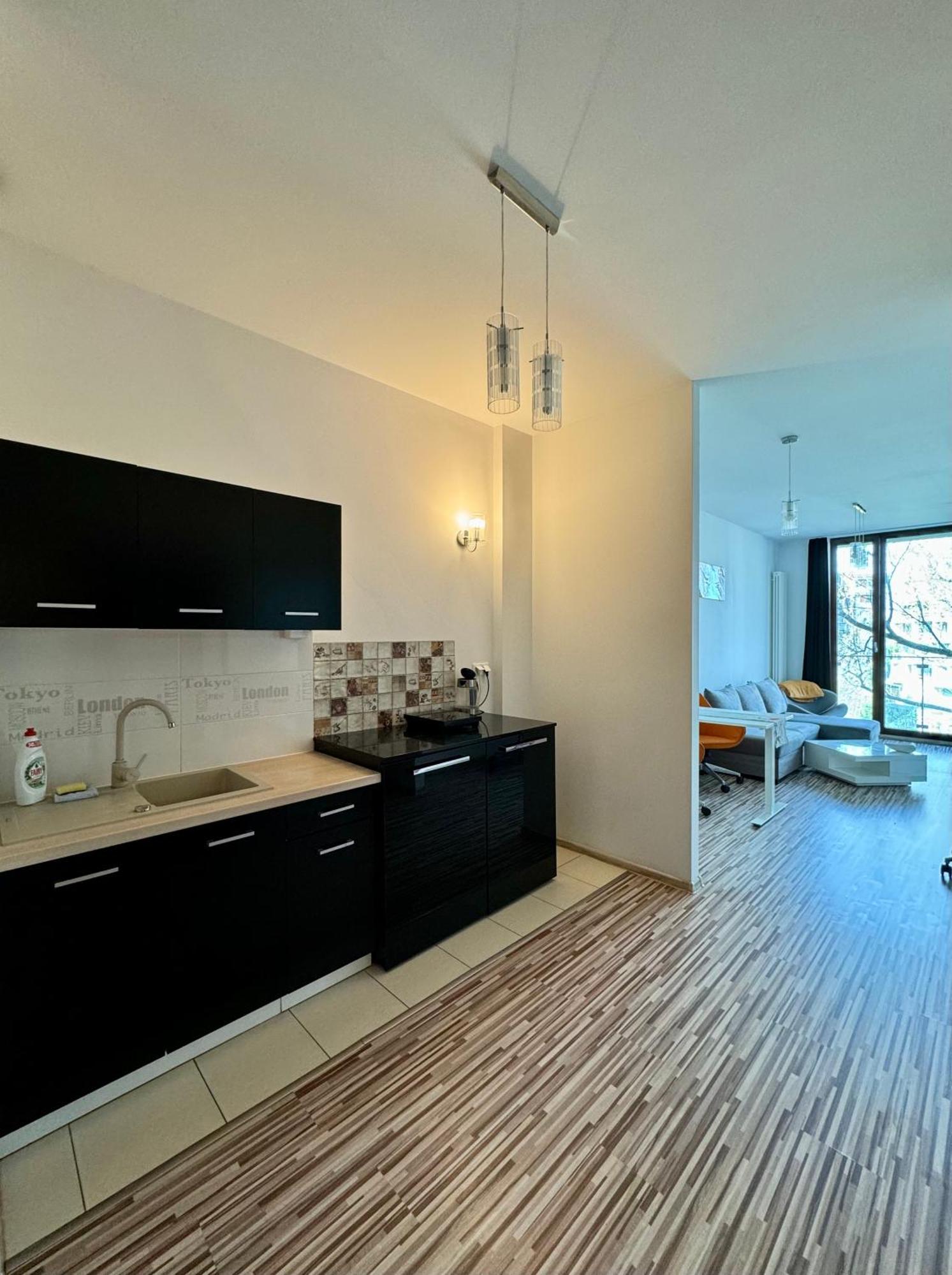 Two Rooms Apartment Triton Park Varsóvia Exterior foto