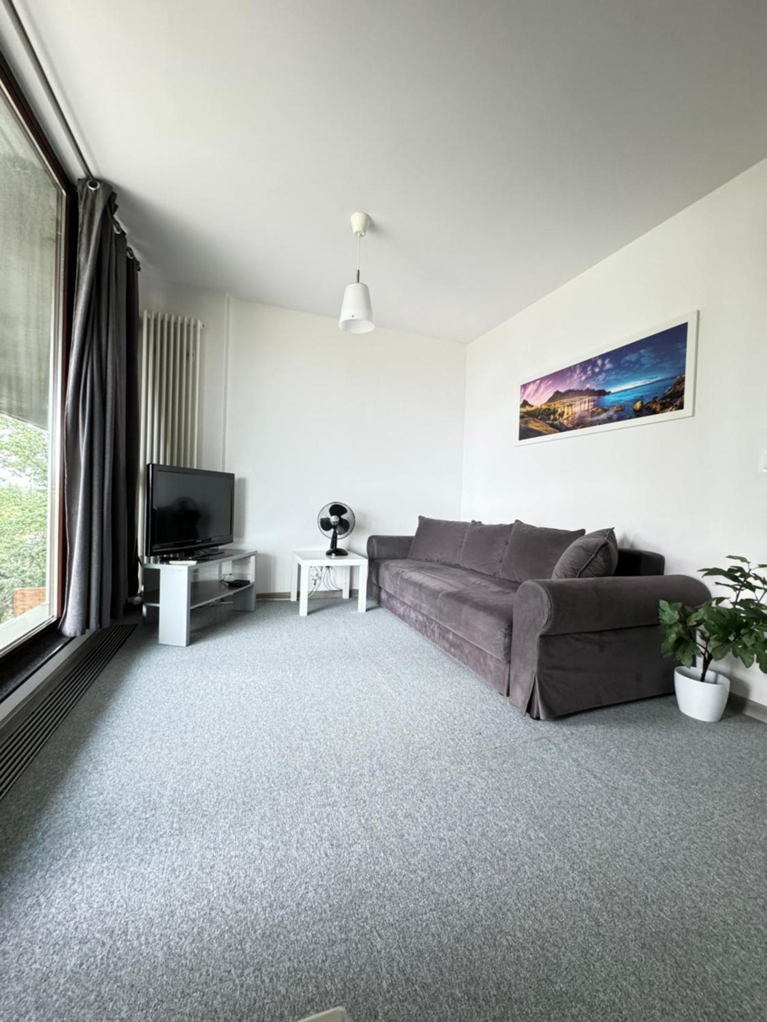 Two Rooms Apartment Triton Park Varsóvia Exterior foto