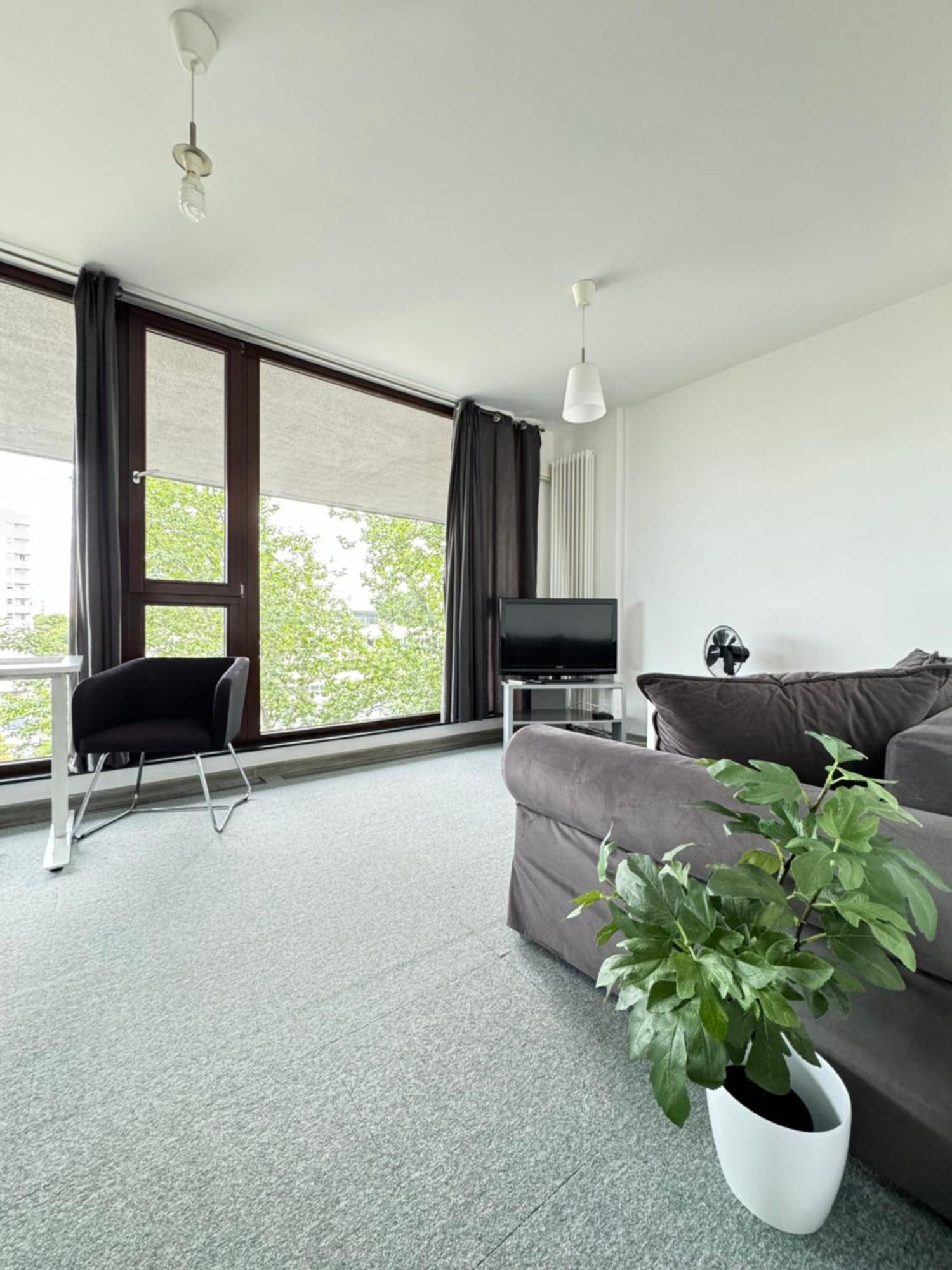 Two Rooms Apartment Triton Park Varsóvia Exterior foto